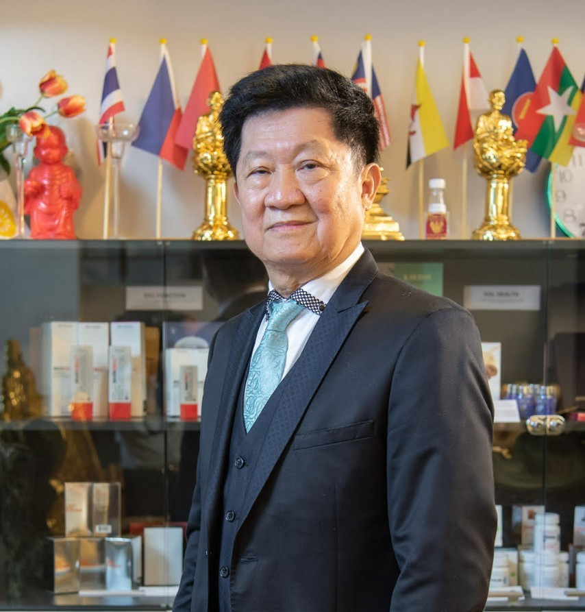 Mr. Professor Dr. Pichatt Palanugool